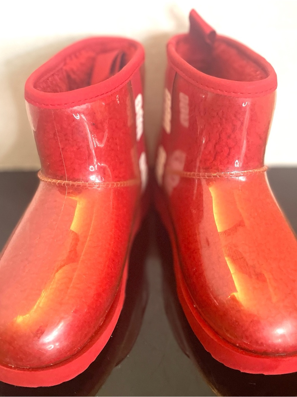 Ugg Classic Samba Red Mini Clear Waterproof Boots Women’s Size 6 Or KIDs Sz 4